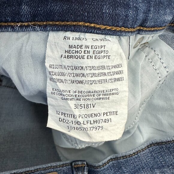 Lee Relaxed Fit Straight Leg Mid Rise Women's size 12P Dark Blue Denim Jeans - Picture 4 of 5